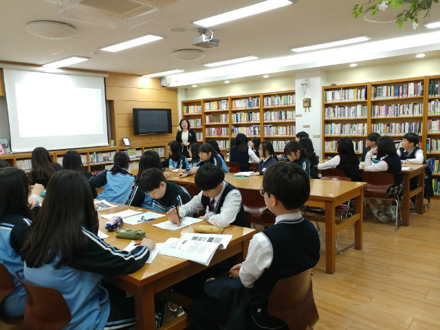 신서중 특강2.jpg